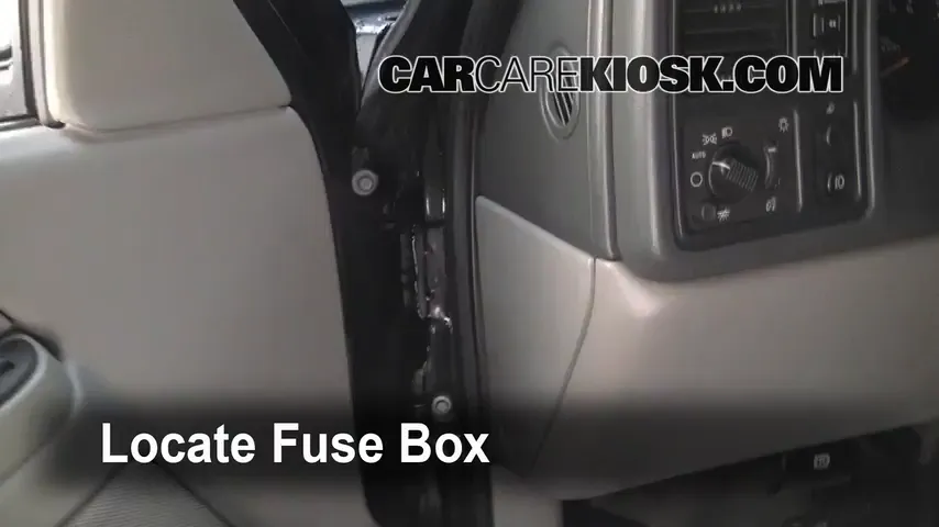 2005 Chevrolet Avalanche 1500 LS 5.3L V8 FlexFuel Fuse (Interior) Check